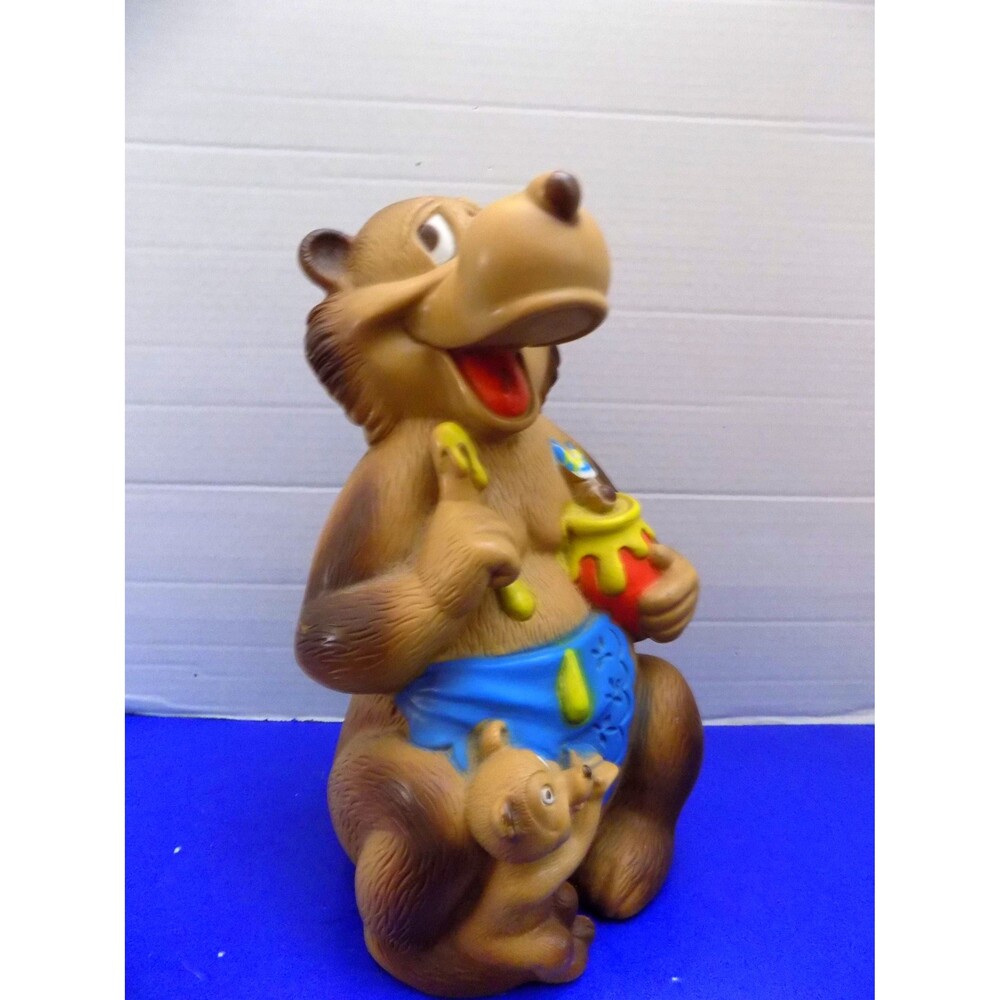 Vintage 1975 Honey Bear Piggy Coin Bank By Pressman USA With Plastic Blow Mold